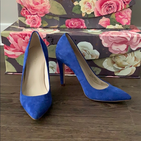 Calvin Klein Shoes - Blue suede pumps in size 5.5